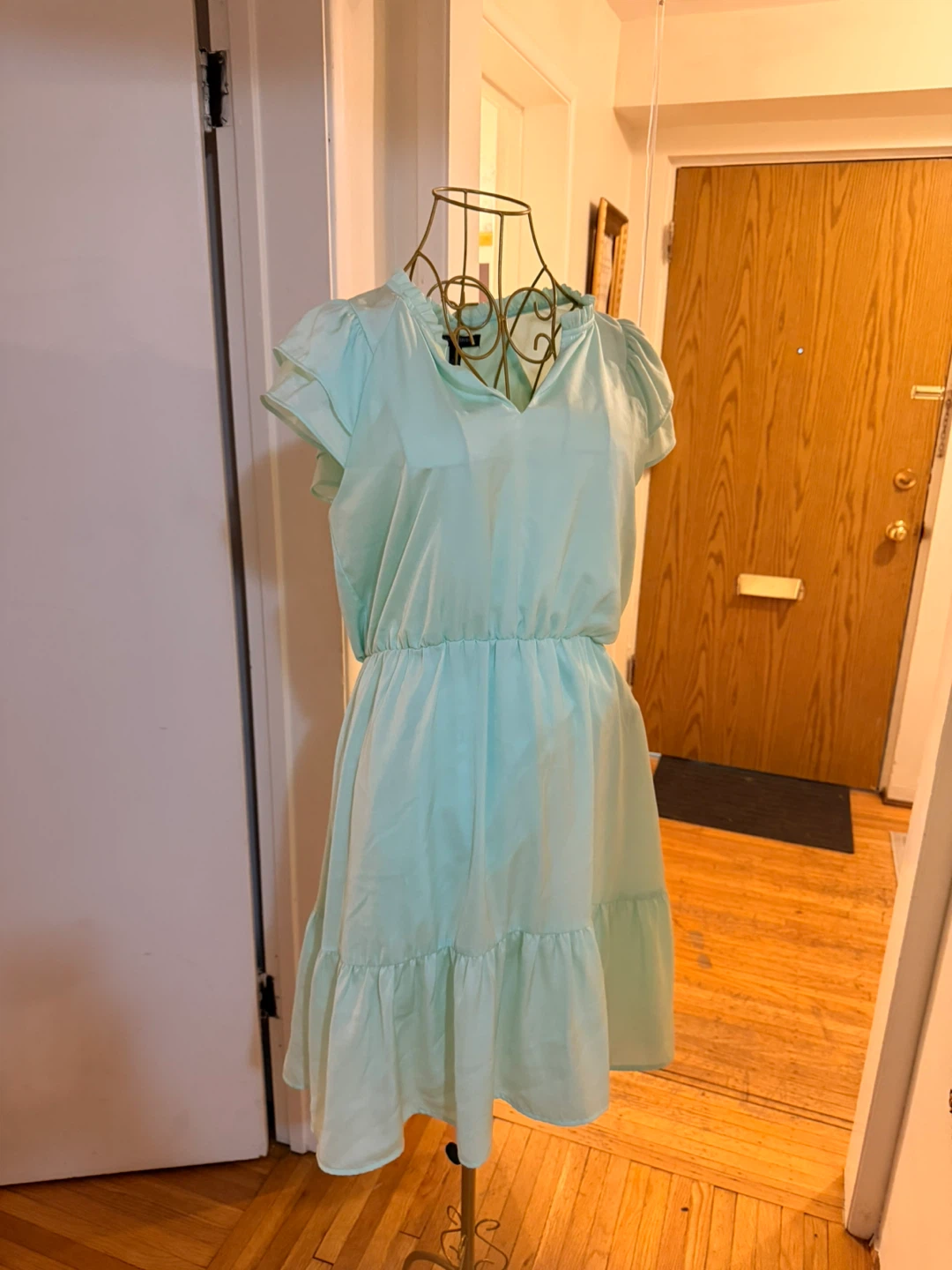 🏆Banana Republic Mint Green Tiered Ruffle Dress Size P - photo 2