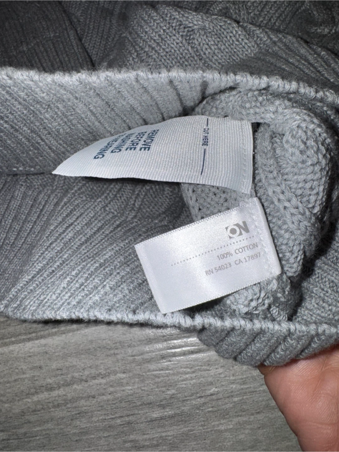 🏆VINTAGE Old Navy Gray Cable Knit Sweater - Men's Medium - photo 5