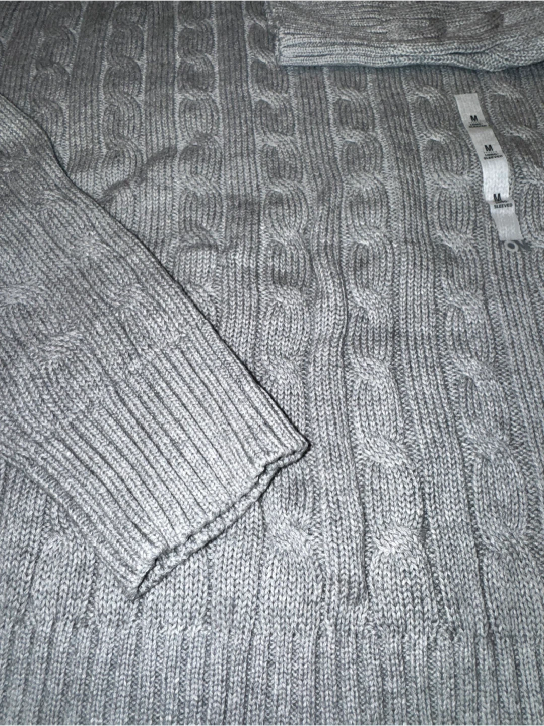 🏆VINTAGE Old Navy Gray Cable Knit Sweater - Men's Medium - photo 3