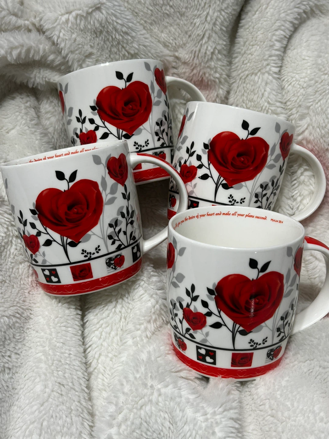 Set of (4)Common Grounds Mugs