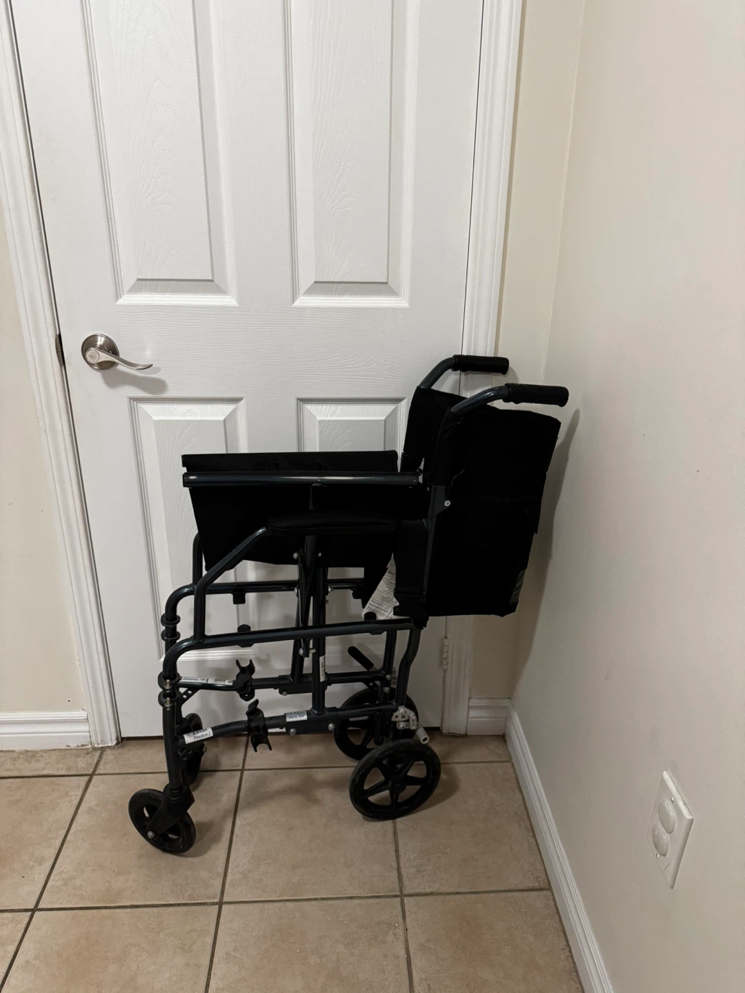 MEDLINE Transport Wheelchair - photo 3