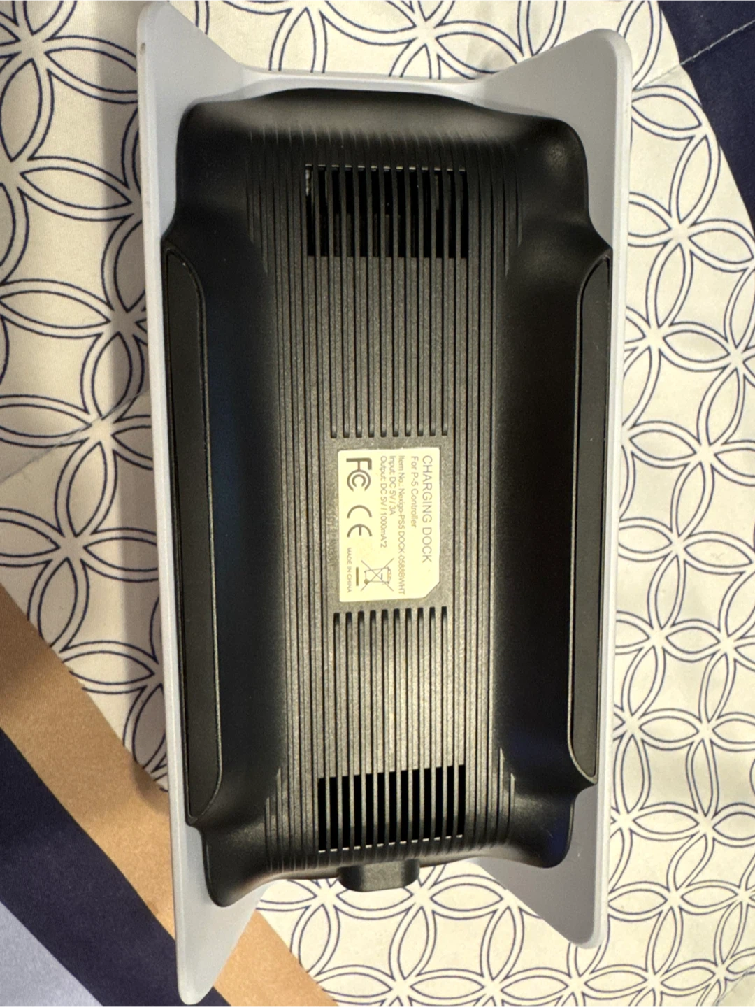 PlayStation 5 DualSense Controller Charging Station Dock - photo 4