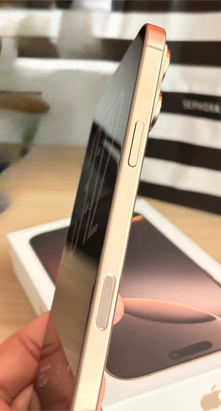 Apple iPhone 16 pro max 256GB Desert Titanium - photo 3