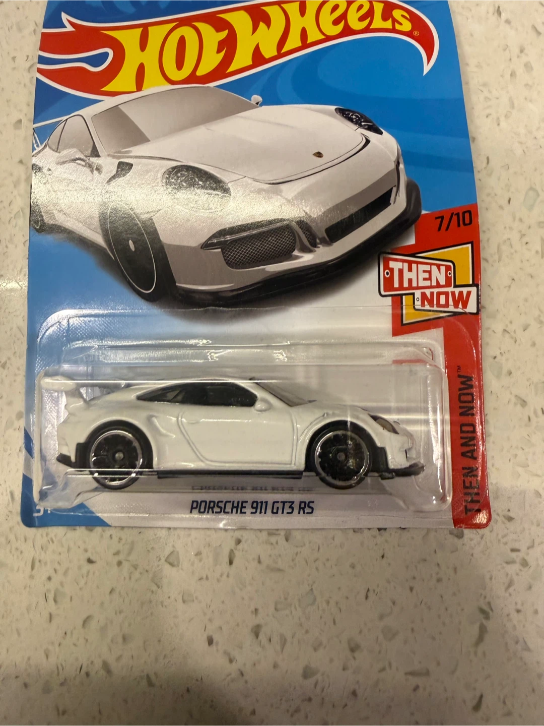 Hot Wheels Porsche 911 GT3 RS - photo 2
