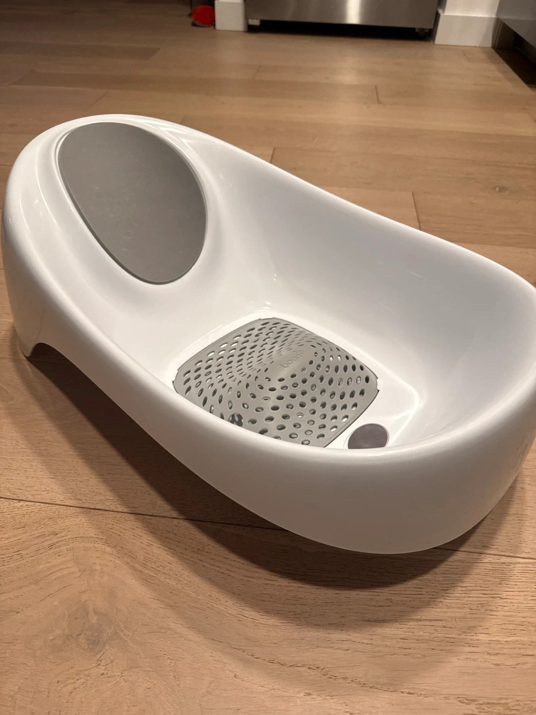 Boon White Baby Bath Tub