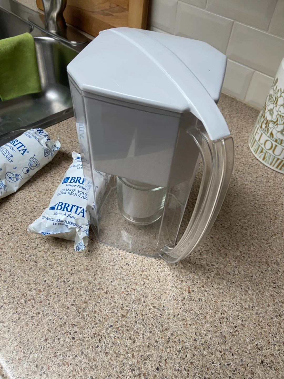 🏆Brita Water Filter Pitcher with 2 Filters - photo 3