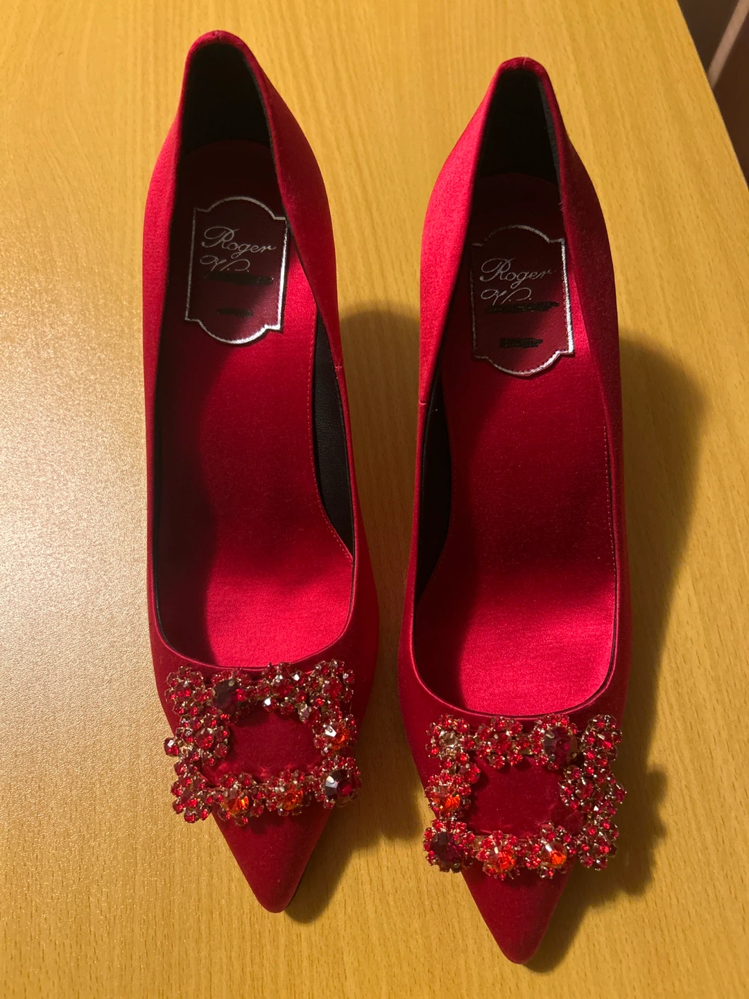 🏆Roger Vivier Red Satin Heels with Crystal Buckle Size🏆 39