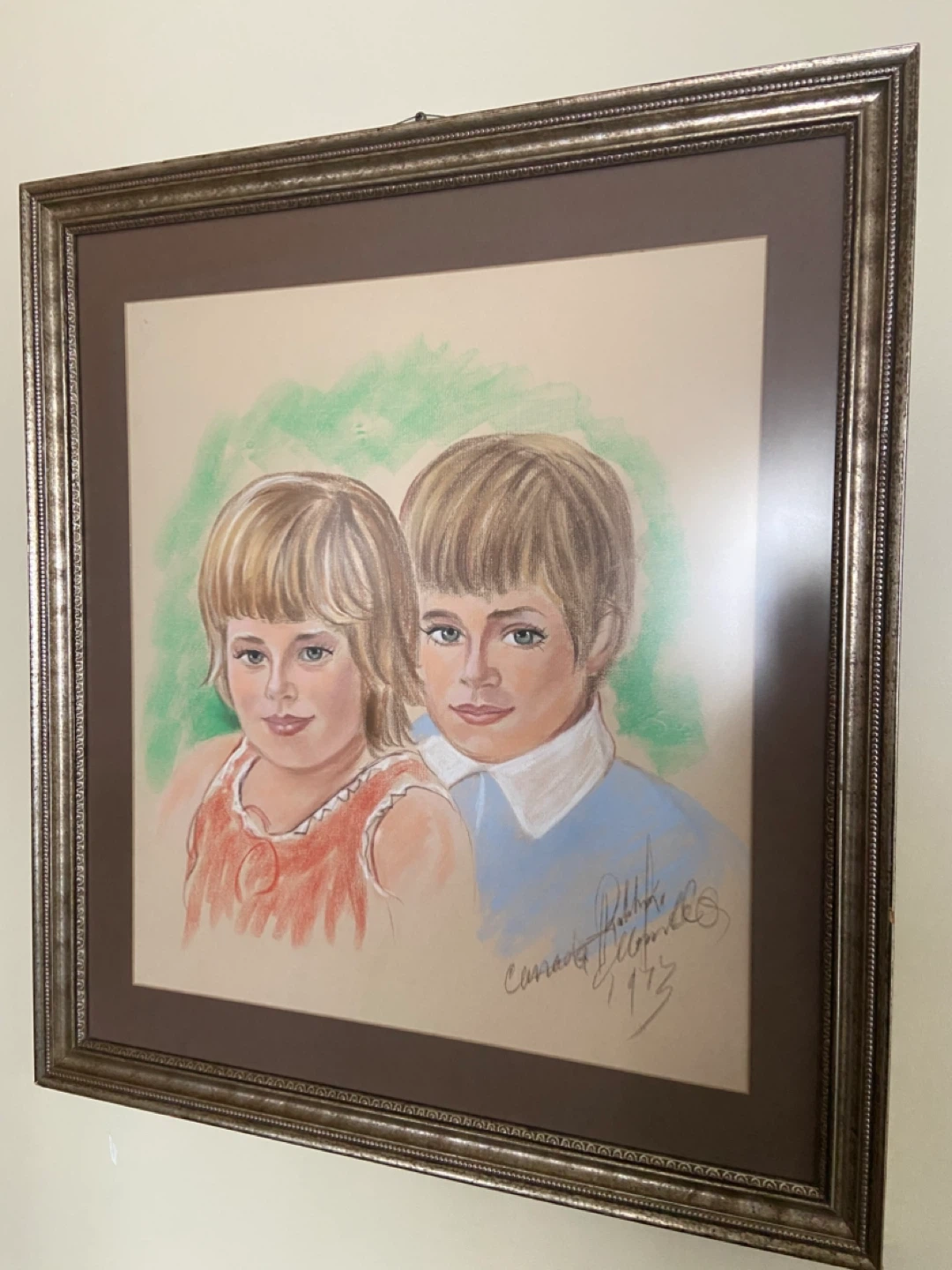 🏆Framed Pastel Portrait of Two Children Montreal artist 1973 - photo 2