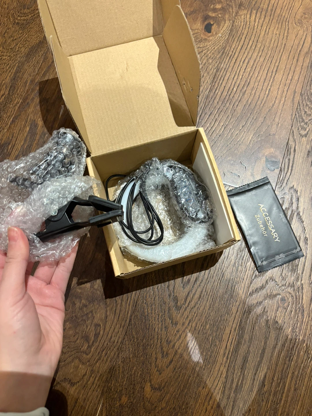Professional Live Stream Ring Light with Clip Mount - photo 3
