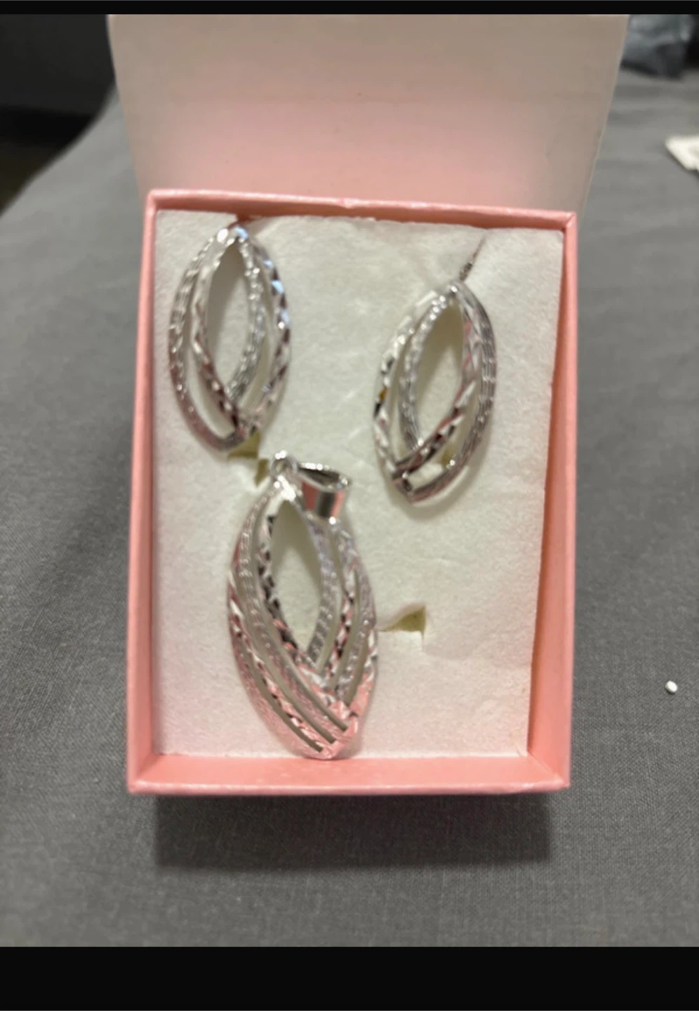 Silver Tone Oval Pendant and Earring Set