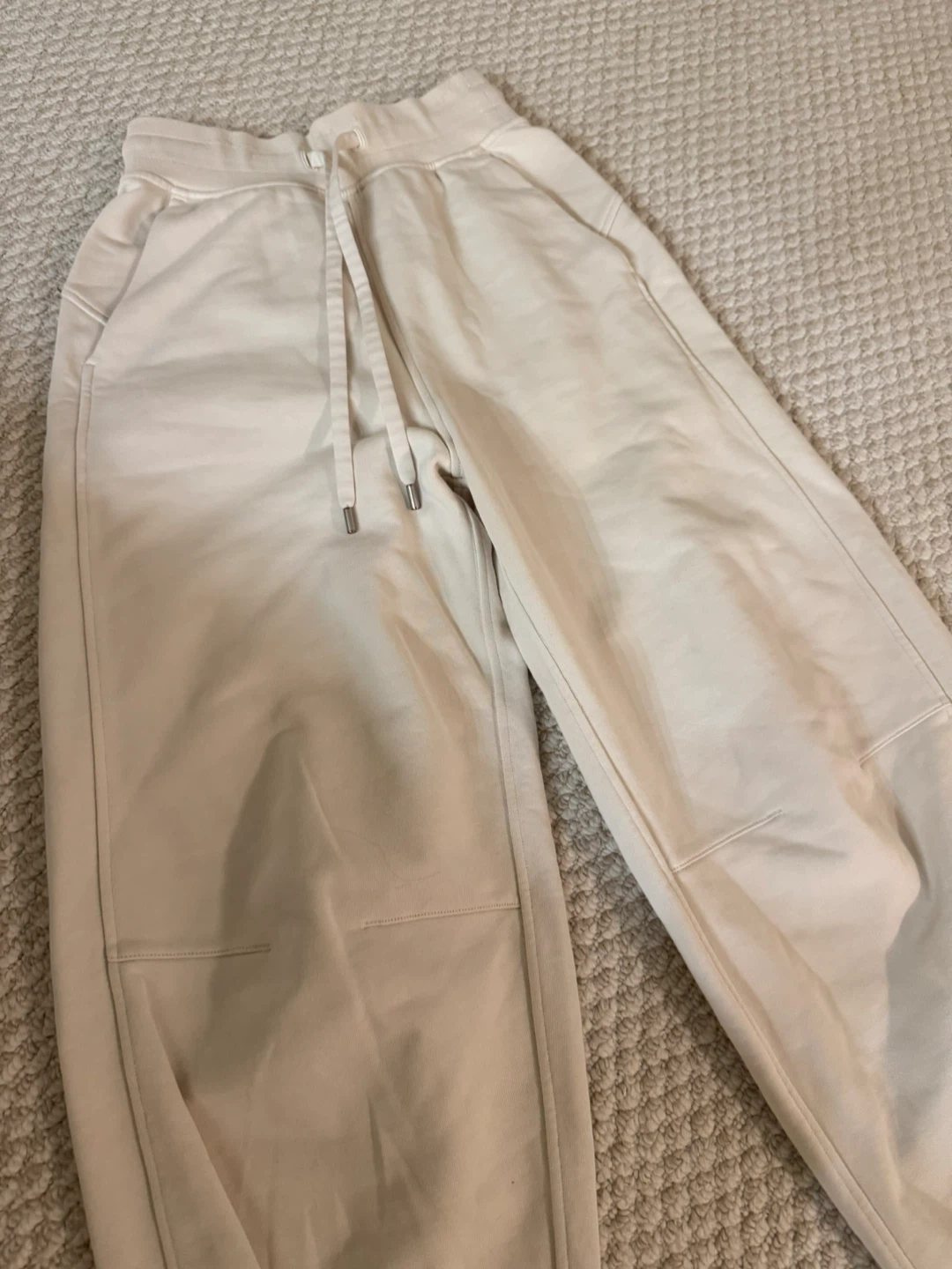 Lululemon High Rise Scuba Jogger in Cream - photo 3