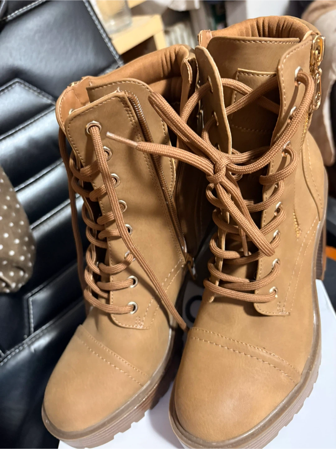 GBG Los Angeles Women's Tan Lace-Up Chunky Heel Boots Size 7.5 - photo 4