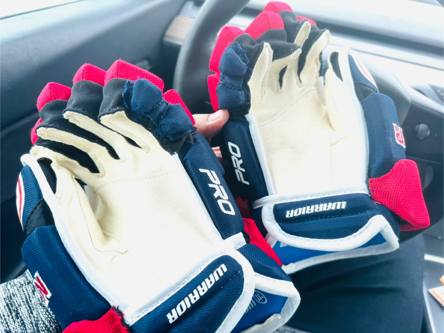 Warrior Covert Hockey Gloves JR 10"-25CM - photo 4