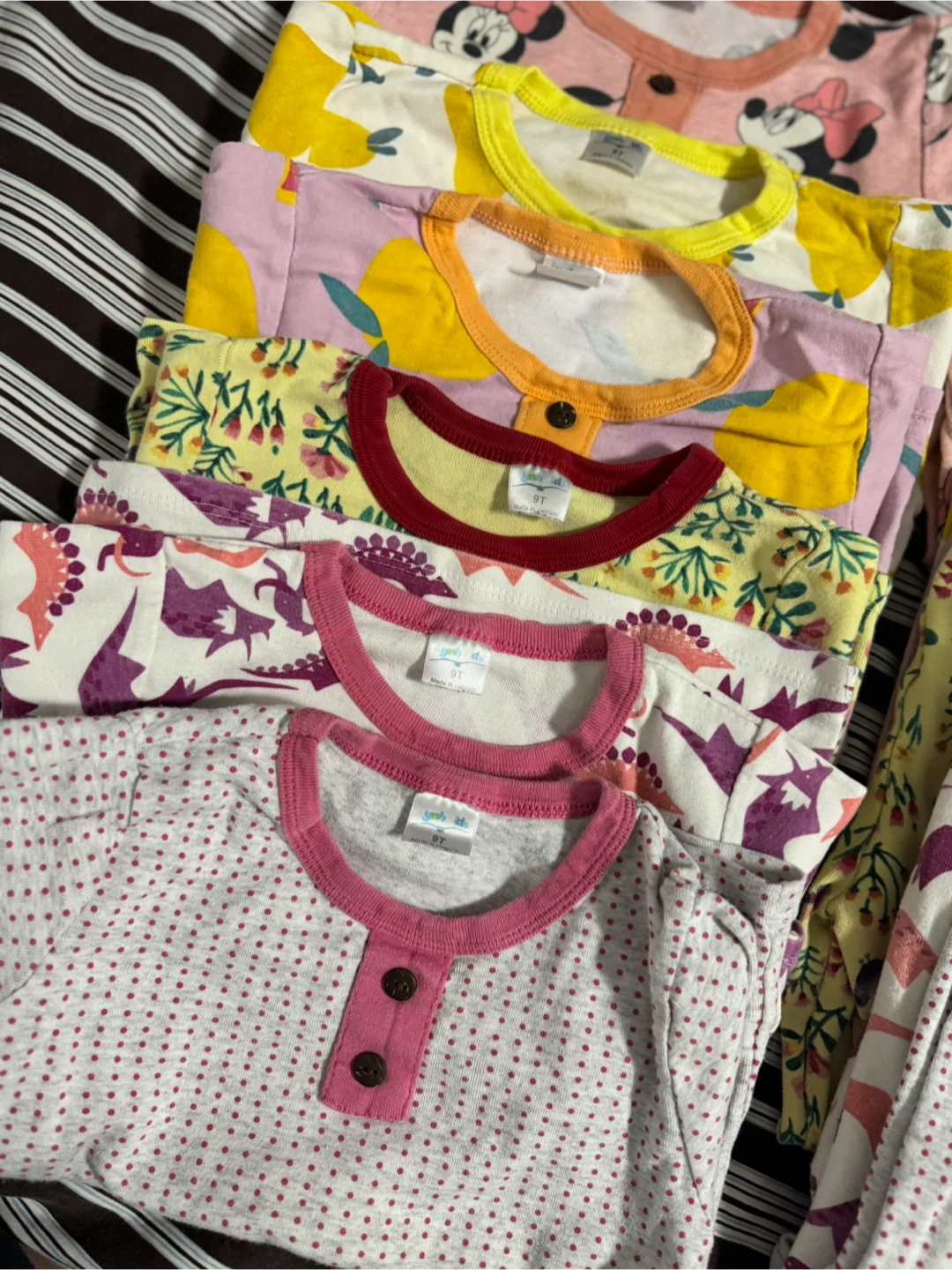 Bundle of Kids' Pajama sets - photo 5