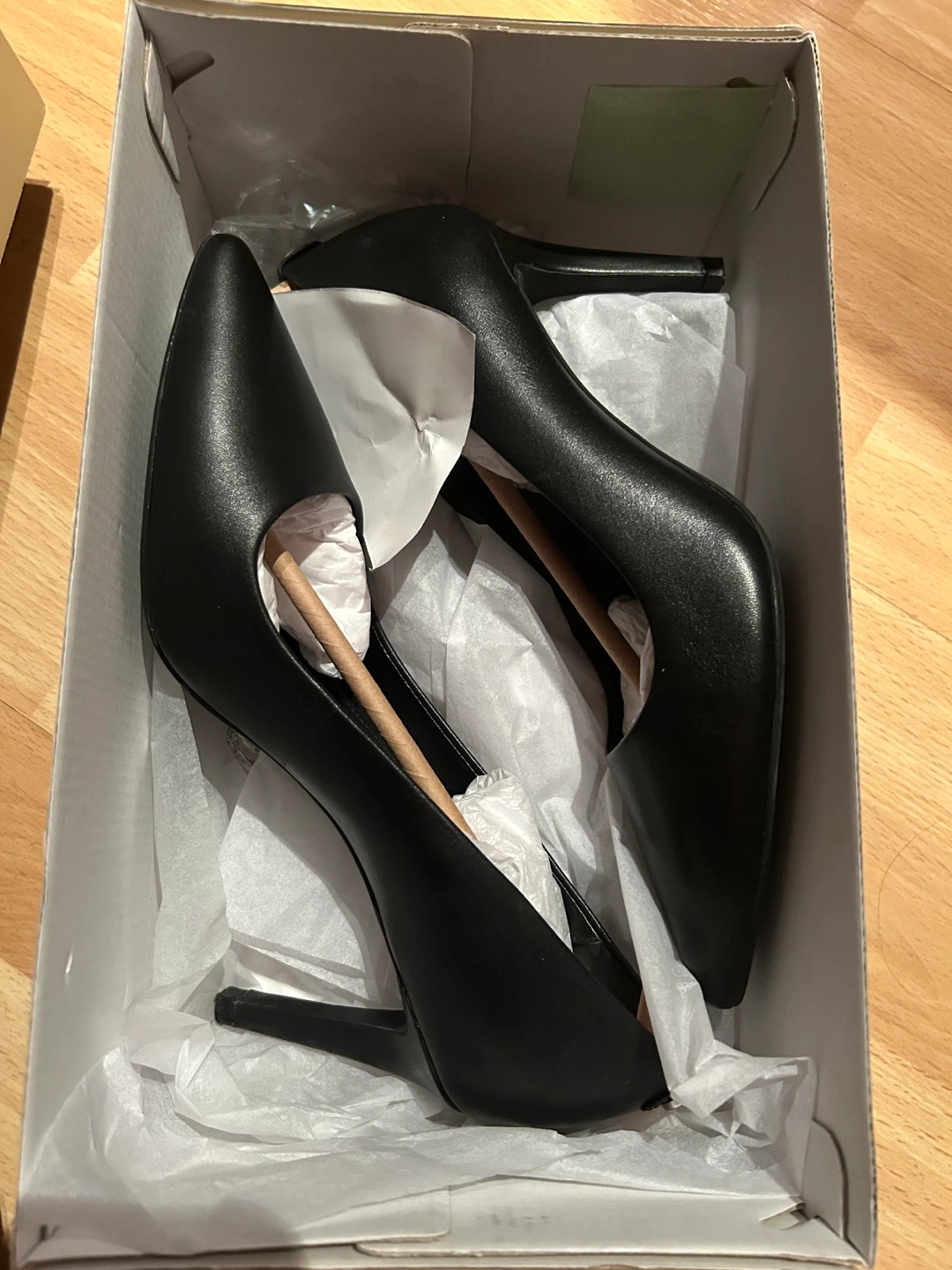 Michael Kors Black Heels US size 6.5 - photo 2