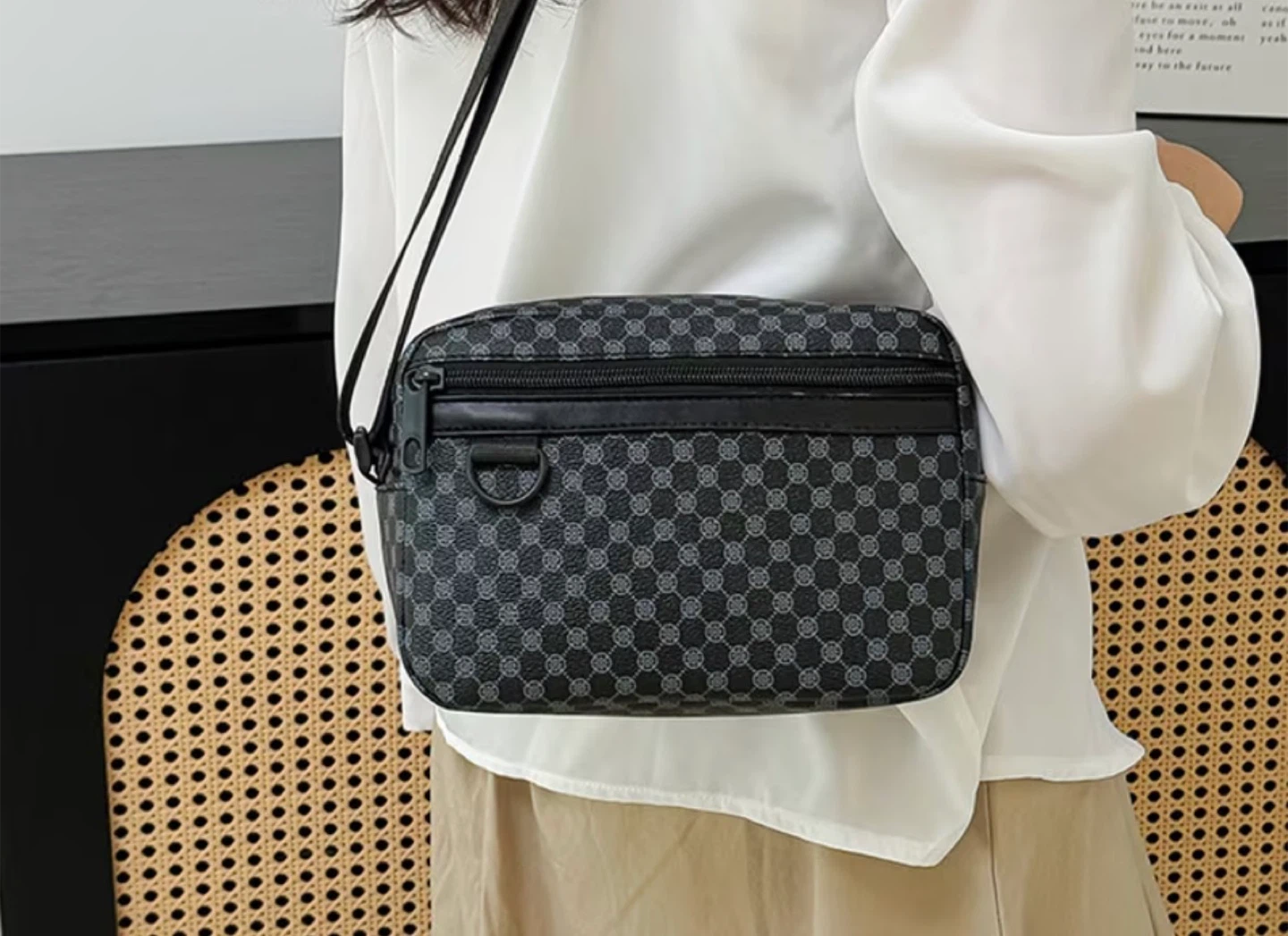 New!Crossbody Bag - Black