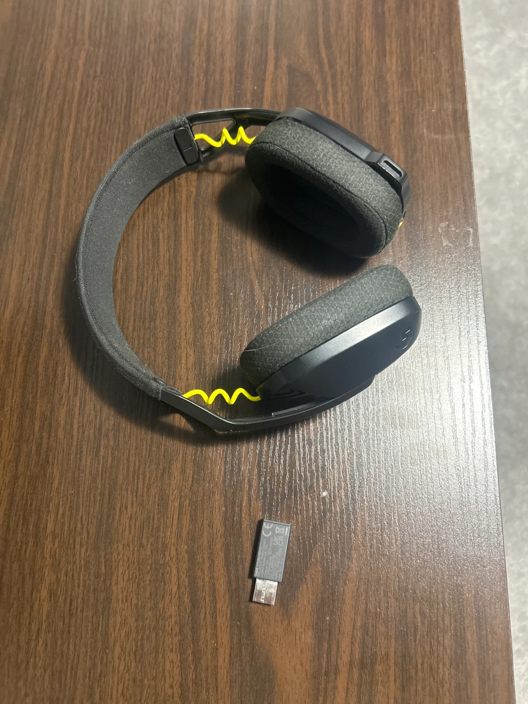 Logitech G435 Wireless Gaming Headset