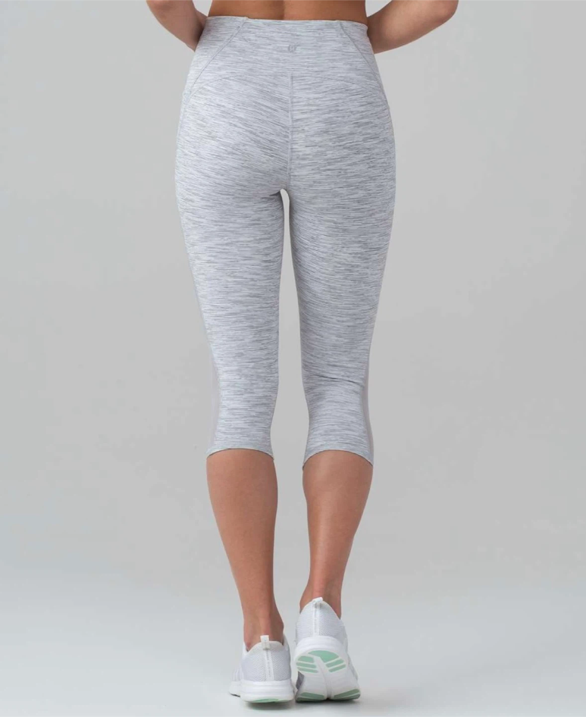 Lululemon Train Times 17” Cropped Leggings Size 2 🏆 - photo 3