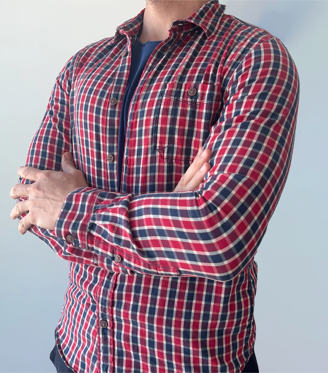 Men’s Long-sleeve Plaid Shirt – Size Small