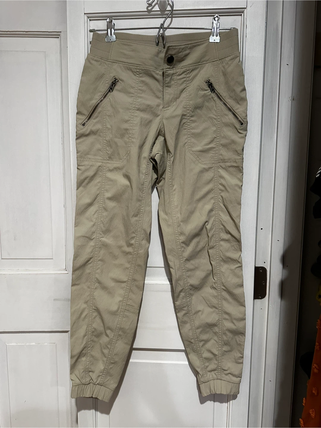 Athleta Women’s Jogger Zip Pockets Beige Size 0 🏆