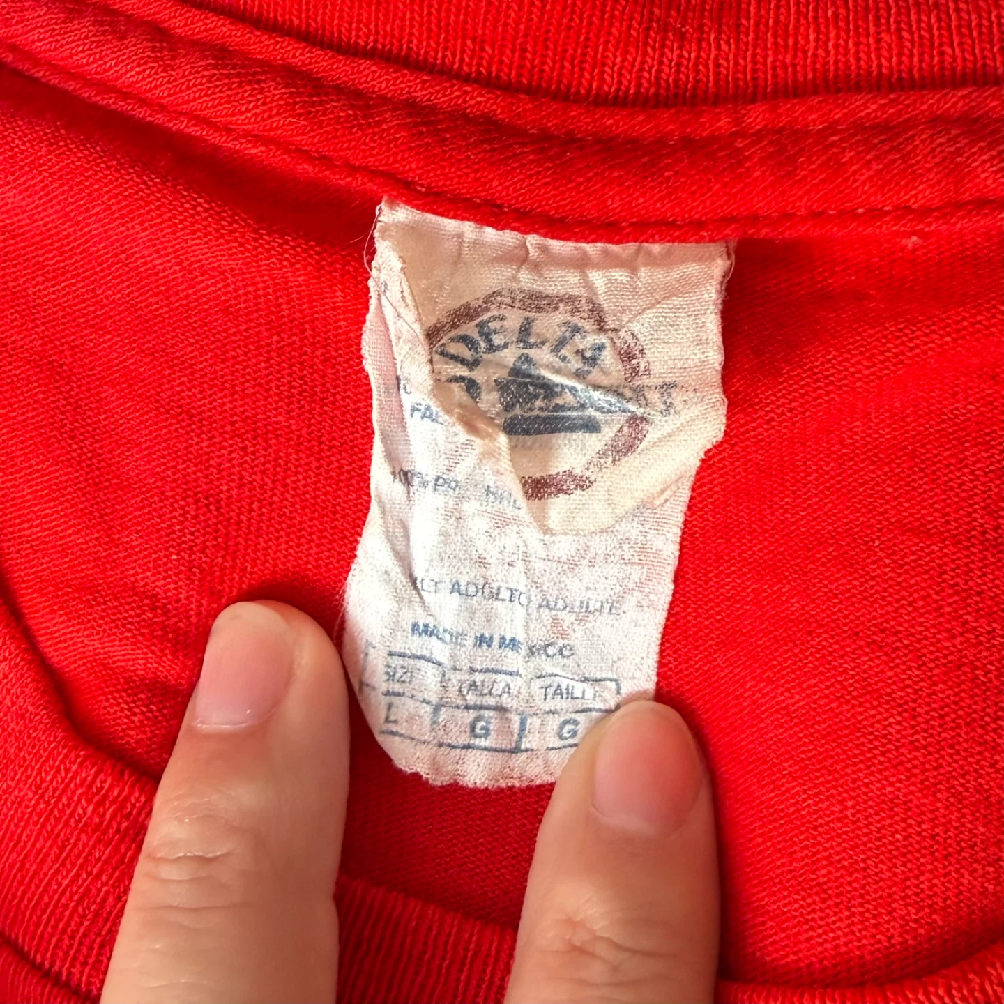 Coca-Cola Red T-Shirt Size Large 🏆 - photo 3