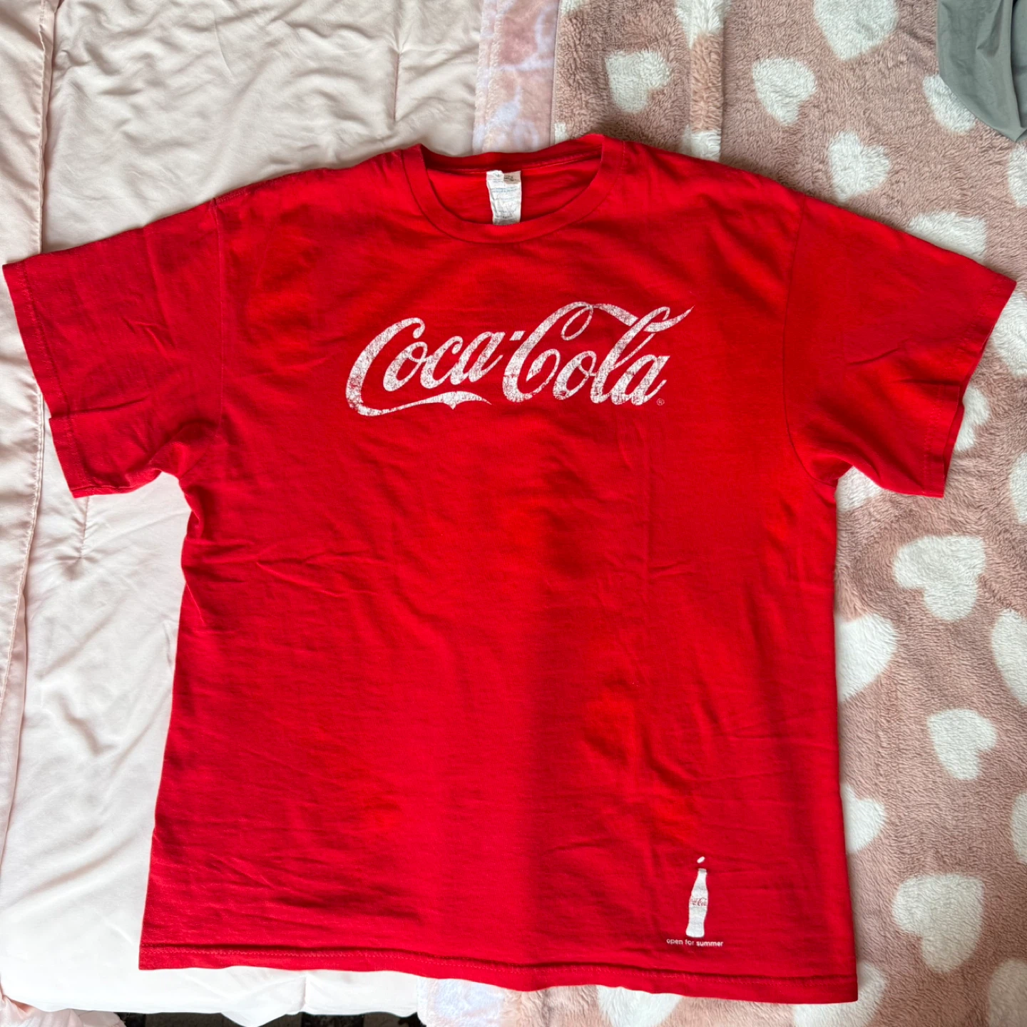 Coca-Cola Red T-Shirt Size Large 🏆