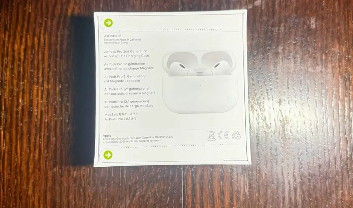 Apple AirPods Pro (2nd generation) with MagSafe Charging Case - photo 2