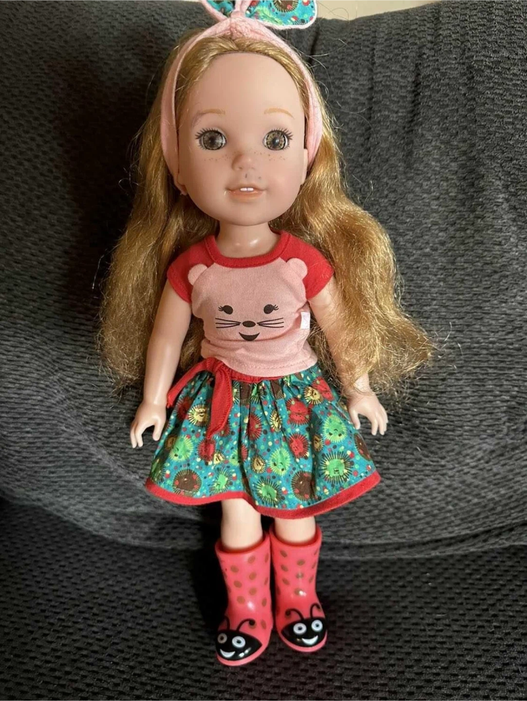 American Girl Doll with Clothes and Accessories - photo 2