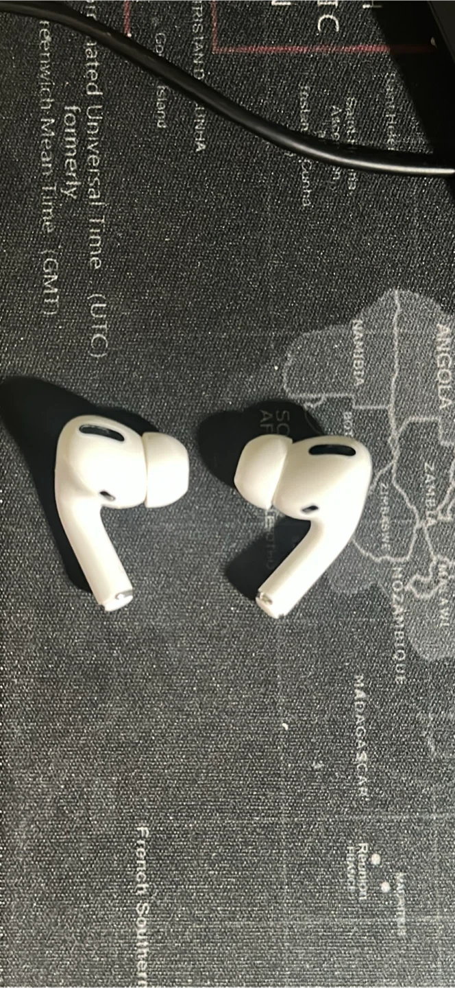 AirPods Pro 1st gen - photo 3