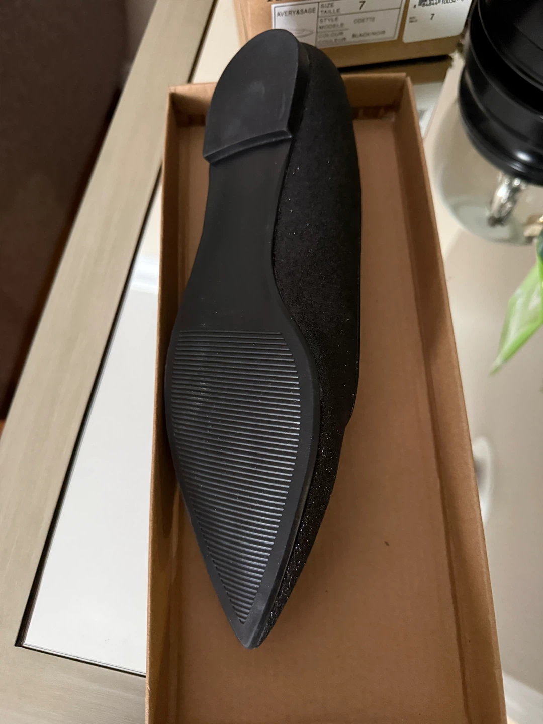 Avery & Sage Women's Odette Black Pointed Toe Flats - Size 7 - photo 2