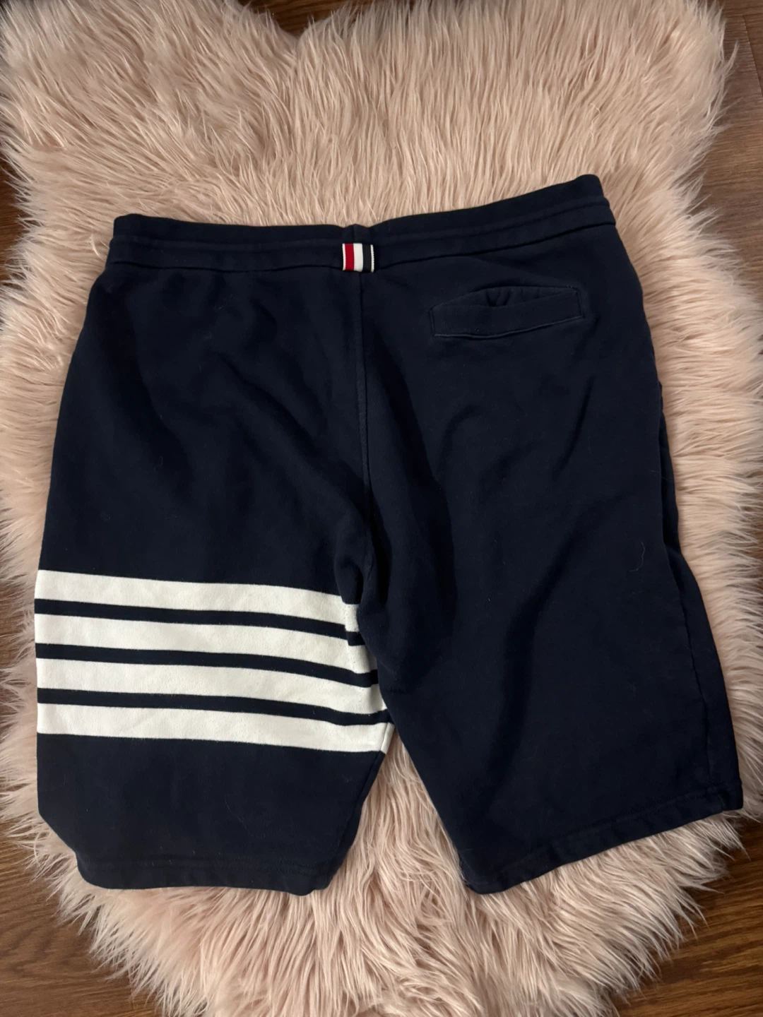 Thom Browne Navy & White Striped Sweatshorts Size 4 - photo 2
