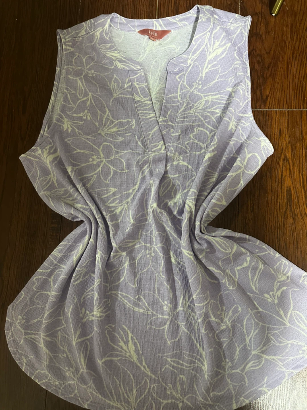 Iyla Sleeveless Floral Blouse - M/M