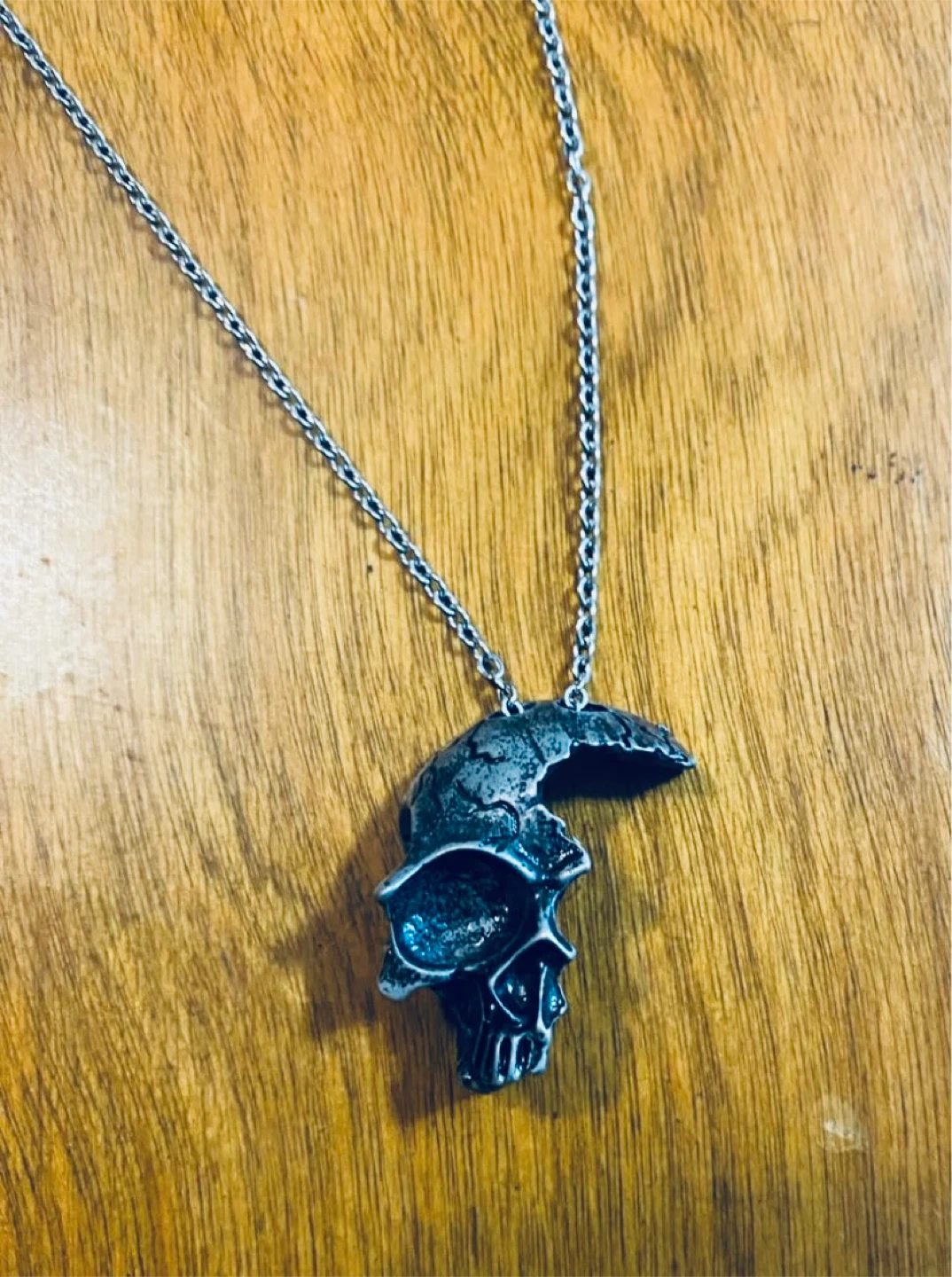 Gothic Half-Skull Pendant Necklace – Good Condition - photo 2