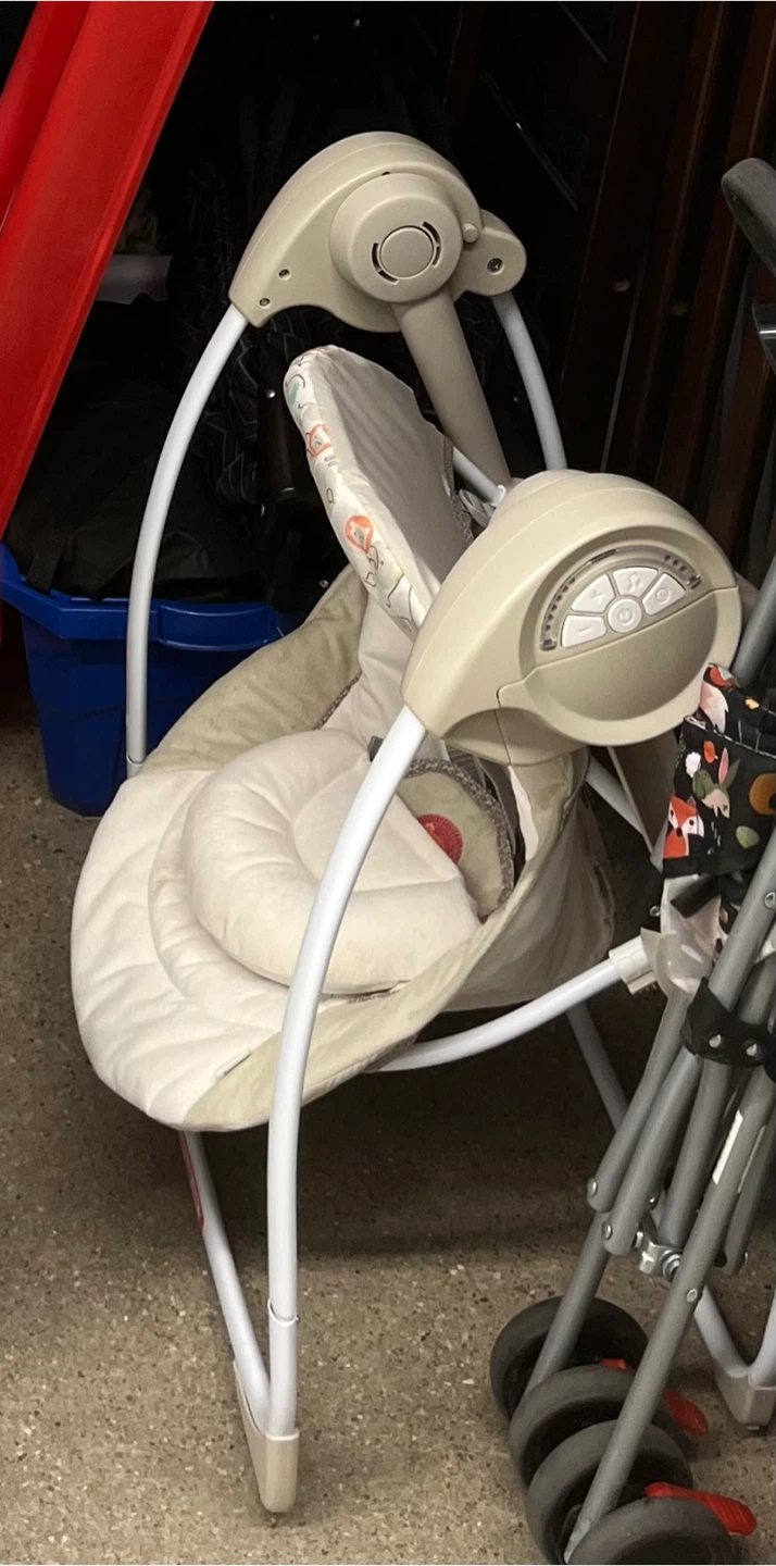 Fisher-Price Baby Swing - photo 2