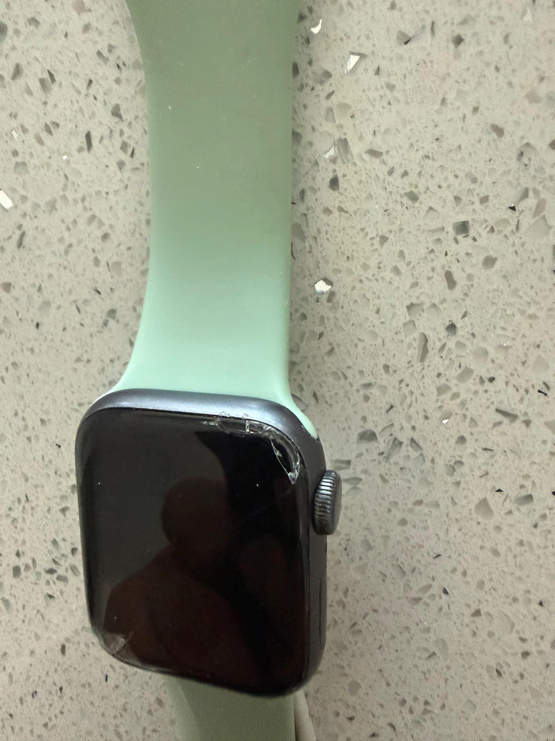 Apple Watch SE (2nd Gen) with Light Green Band