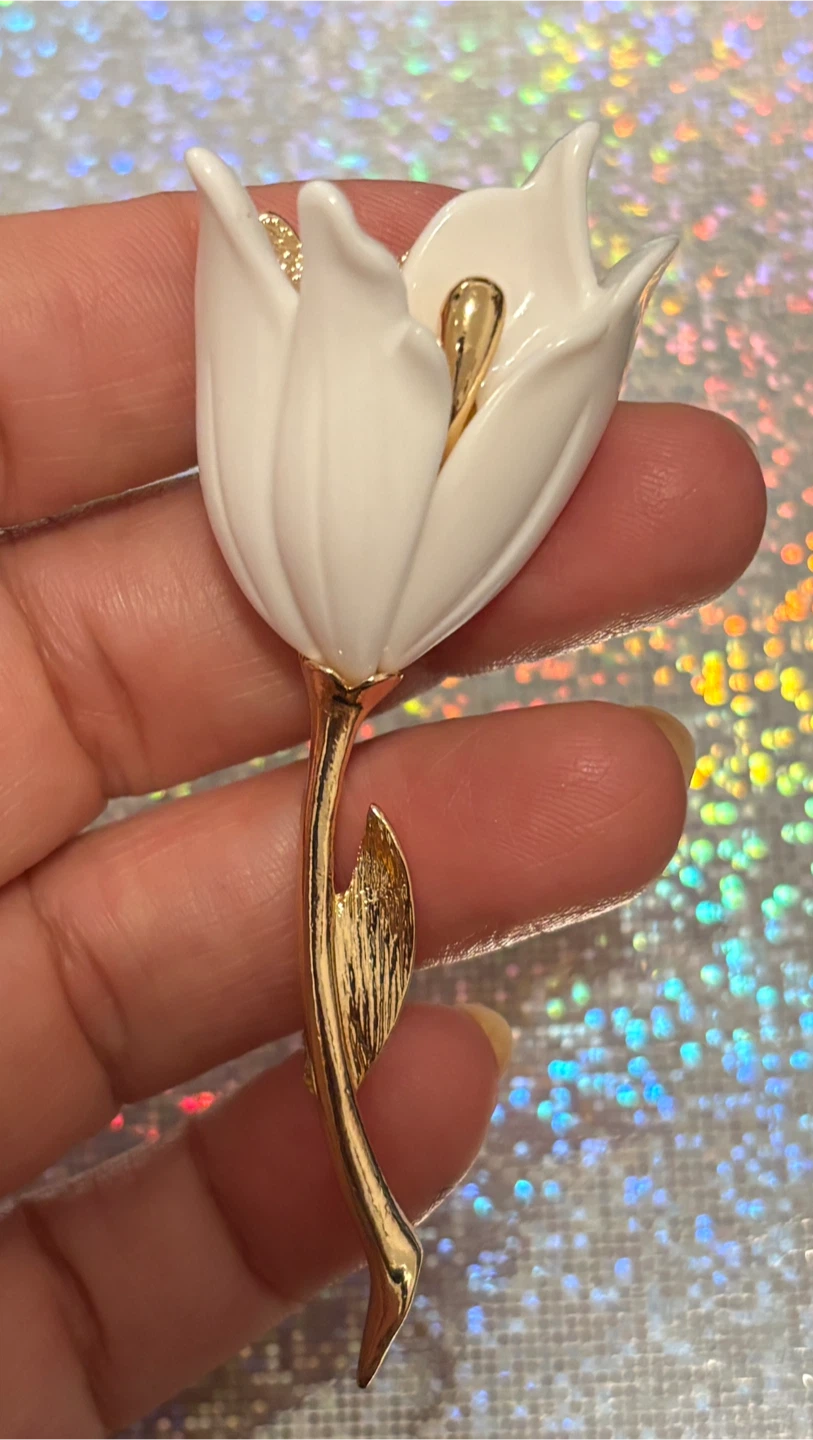 Beautiful White Tulip Brooch! - photo 2