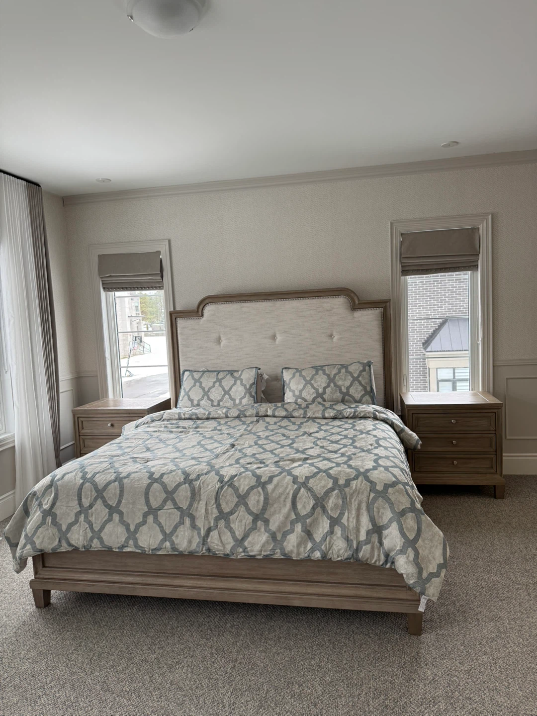 King bed Nightstands, matching chairs, barcart and end table - photo 3