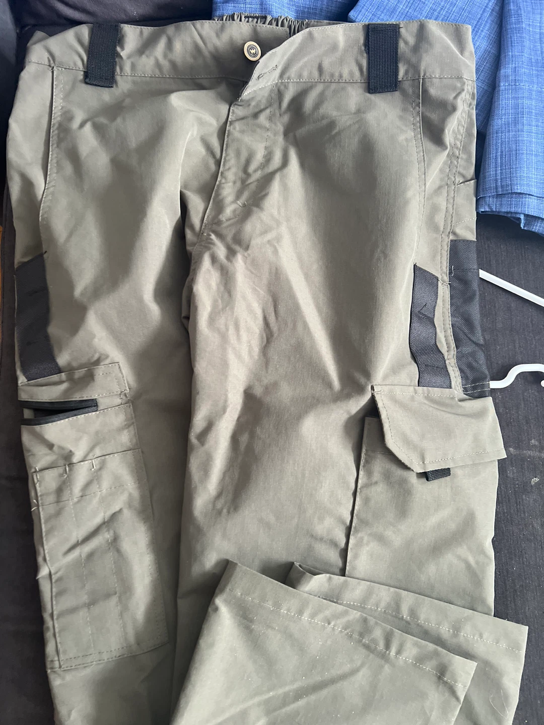 Bundle of assorted men's and women's clothing - photo 3