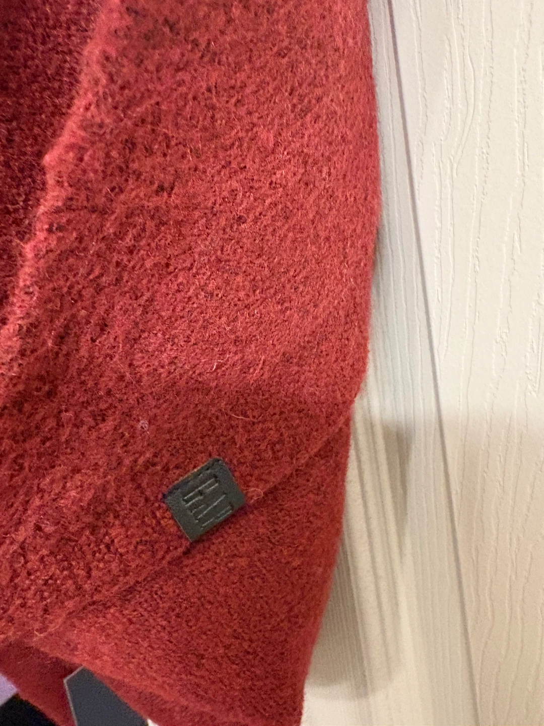 Gap Burgundy Triangle Scarf - photo 3