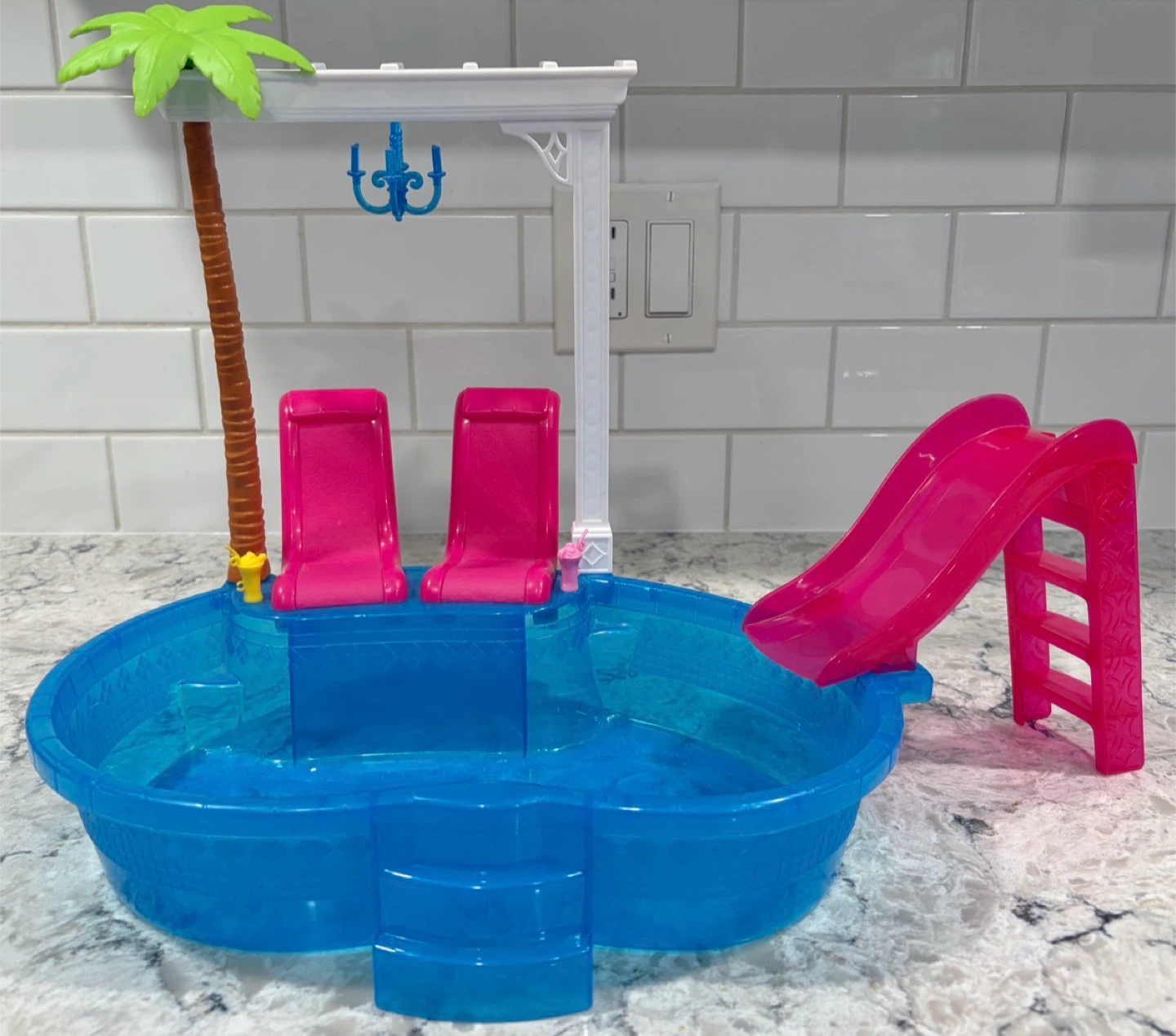 Barbie Glam Pool Party Playset