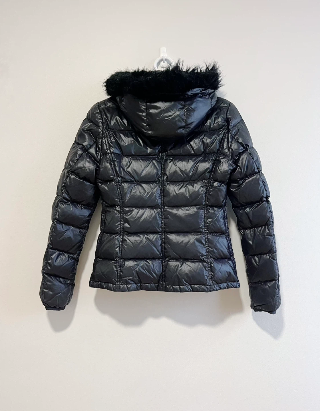Women’s GAP Puffer Jacket with Fur Hood - photo 4