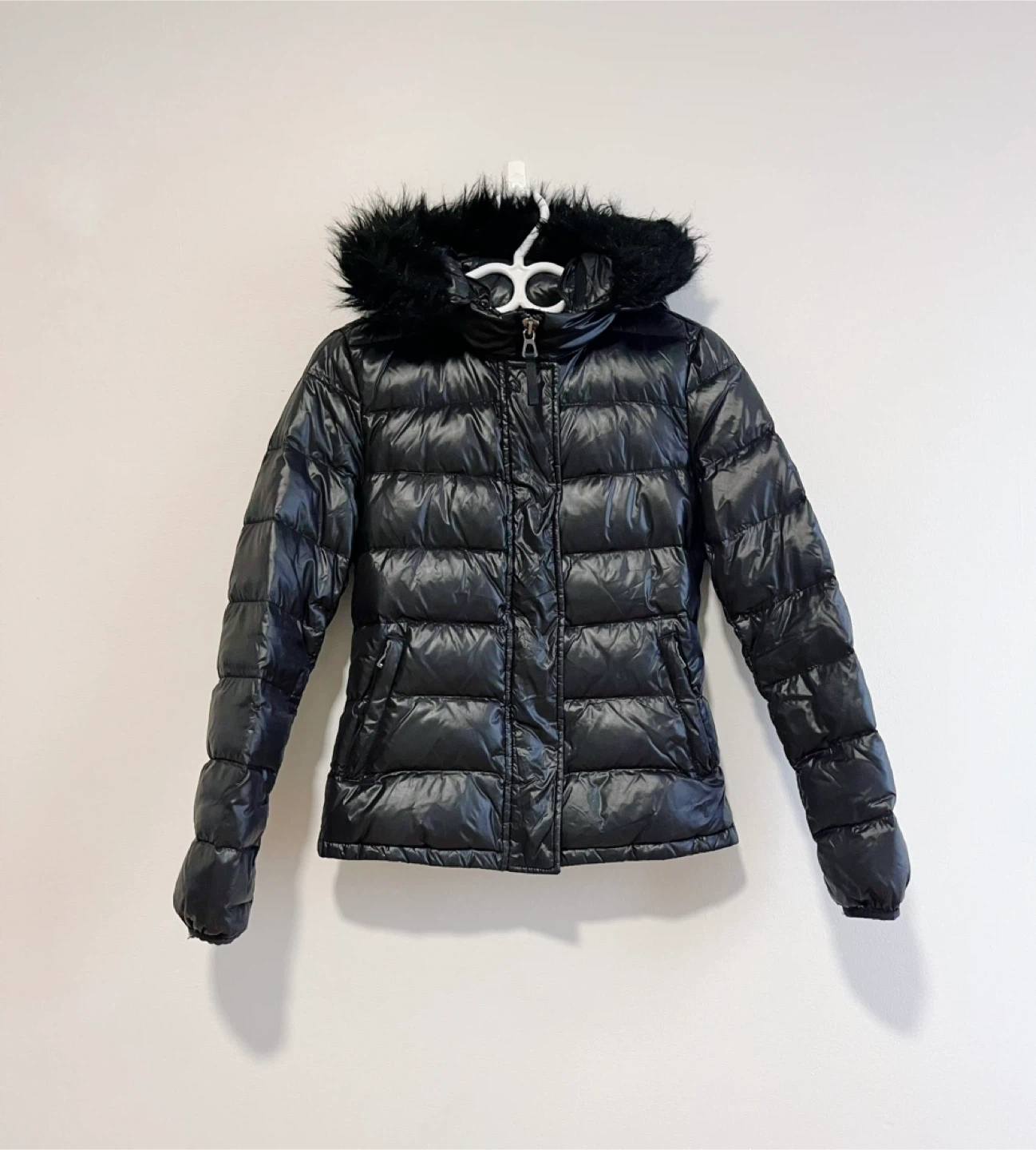 Women’s GAP Puffer Jacket with Fur Hood - photo 3