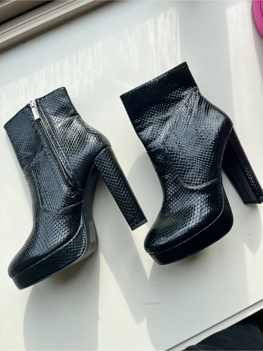 Brand new ALDO Black Faux Snakeskin Platform Heeled Ankle Boots - photo 4