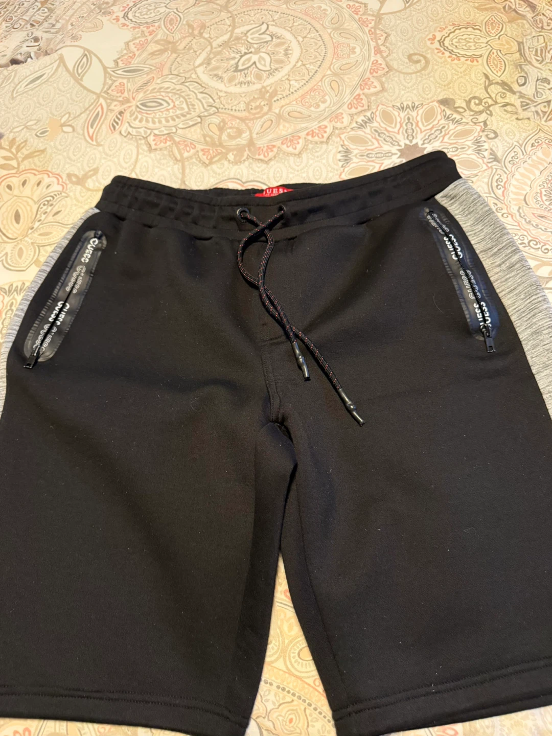 Guess Men's Black Athletic Shorts Size L🏆