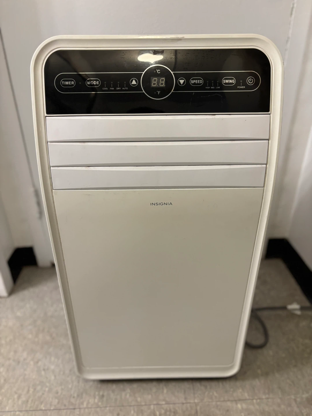 Insignia Portable Air Conditioner - photo 3
