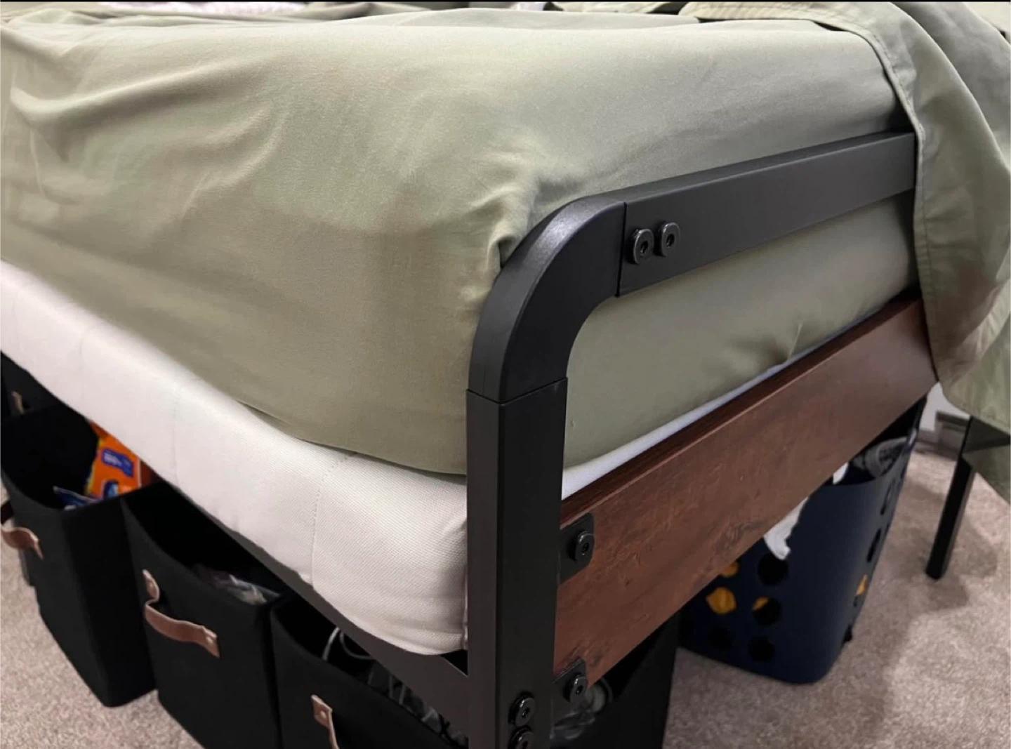 Twin bed frame *FREE DELIVERY - photo 3