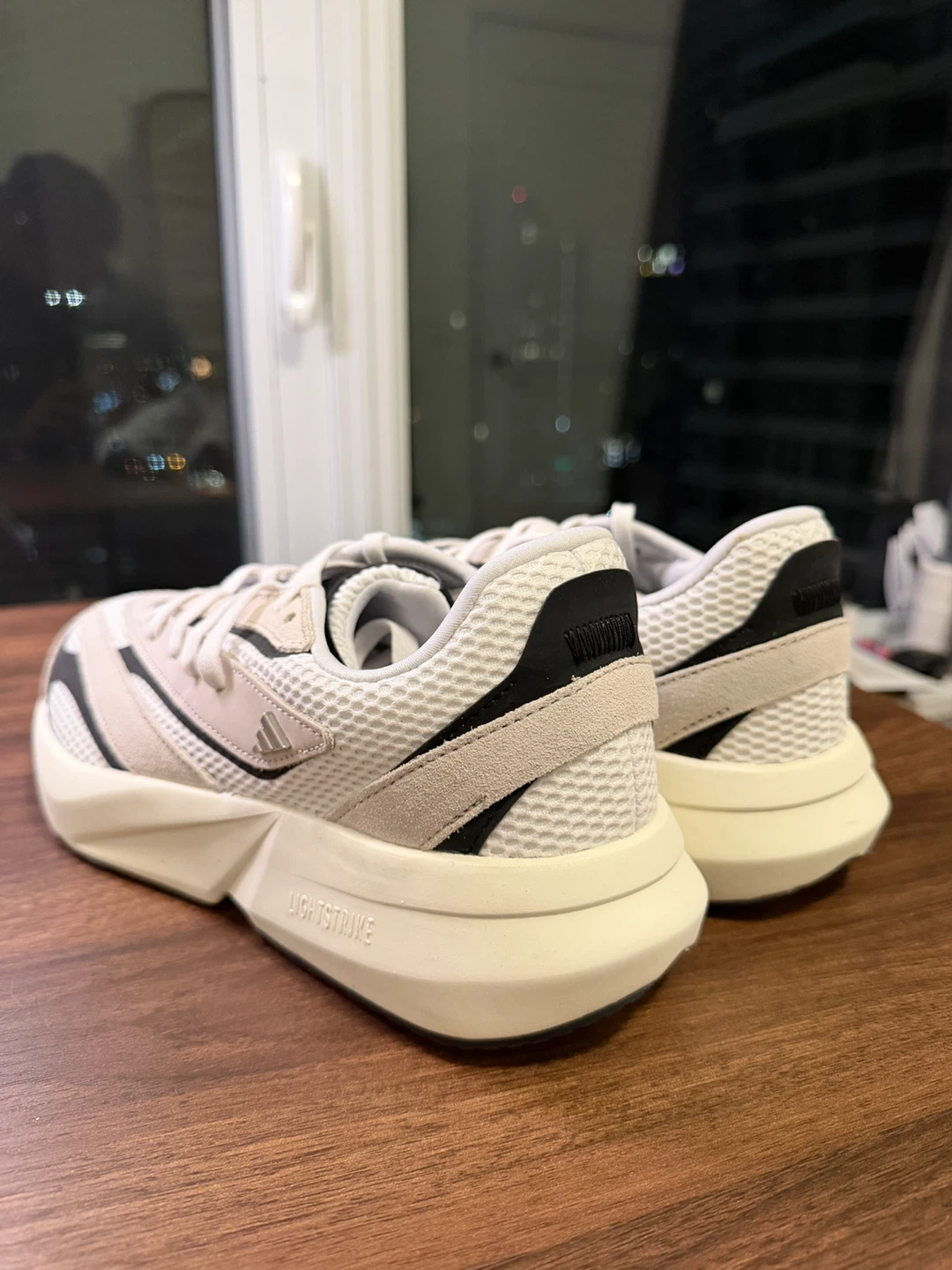 Brand New Adidas Light Blaze – Size 9 US  – With Box - photo 3