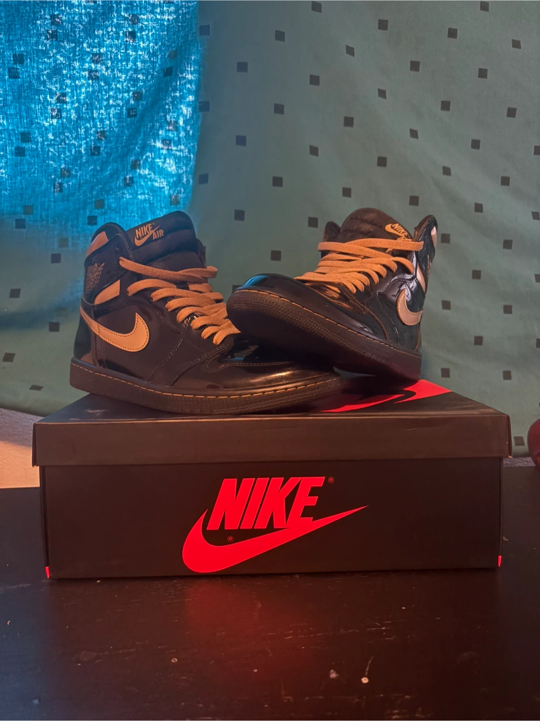Nike Air Jordan 1 High OG Patent Black Gold
