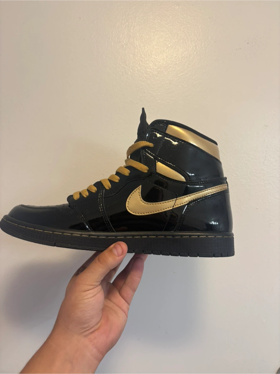 Nike Air Jordan 1 High OG Patent Black Gold - photo 4