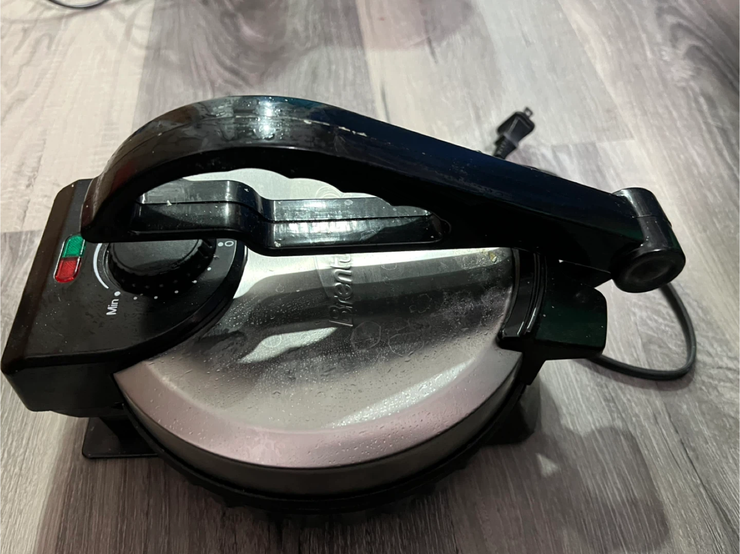 Brentwood TS-127 Electric Tortilla Maker – 8 Inch (Silver) - photo 2